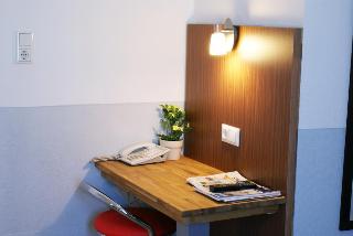 Bahn Hotel Dusseldorf fotoÄŸrafÄ±