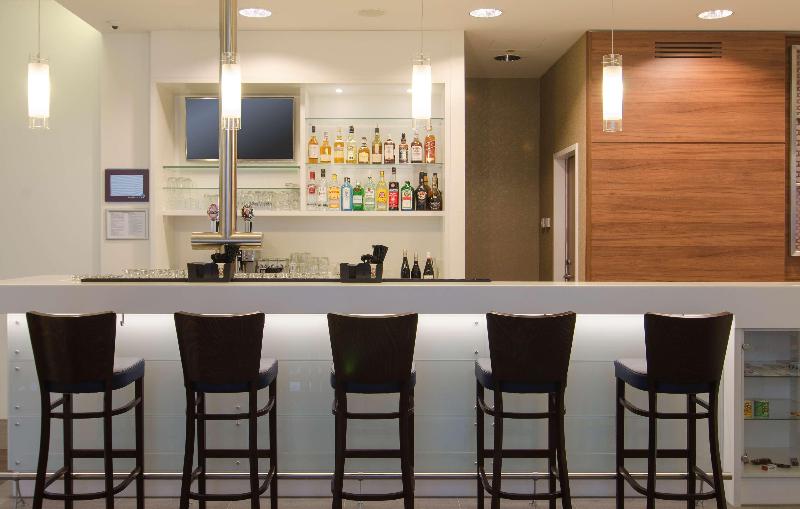 Hampton Inn Nuremberg City Centre - Bar
