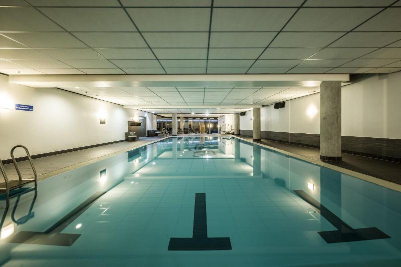 JW Marriott Frankfurt - Havuz