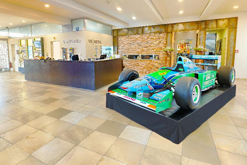 V8 Hotel Classic Motorworld Region Stuttgart - Lobi