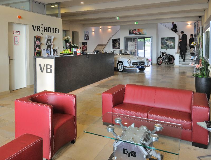V8 Hotel Classic Motorworld Region Stuttgart - Lobi
