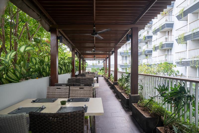 EDEN Hotel Kuta Bali - Restoran