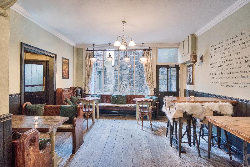 The Fat Badger - Bar