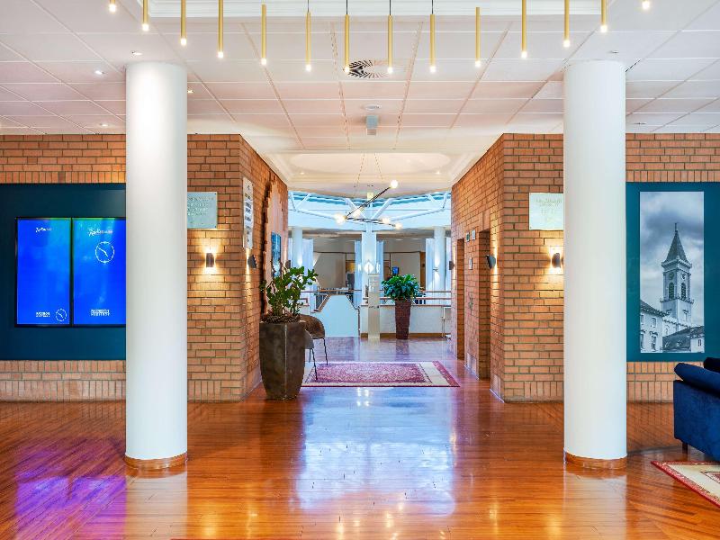 Radisson Blu Hotel Karlsruhe - Lobi