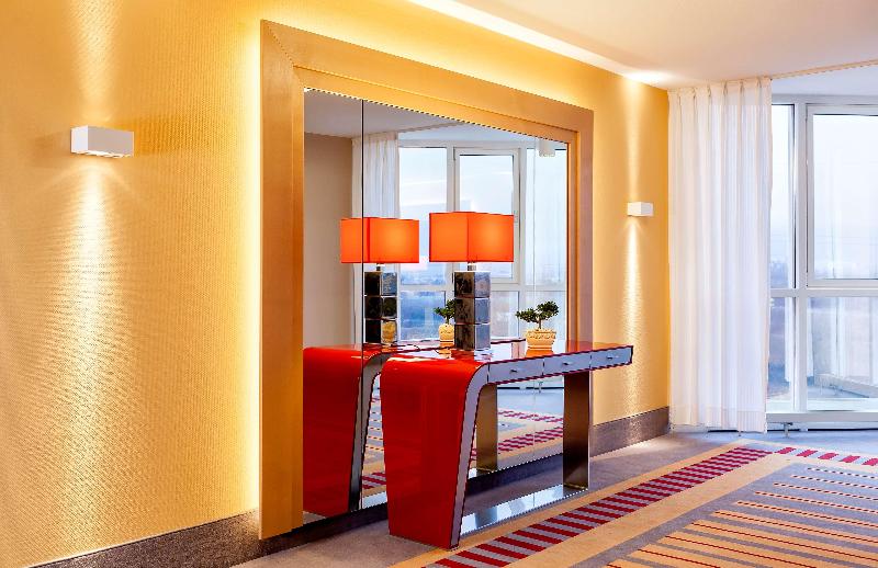 Radisson Blu Hotel Karlsruhe - Genel