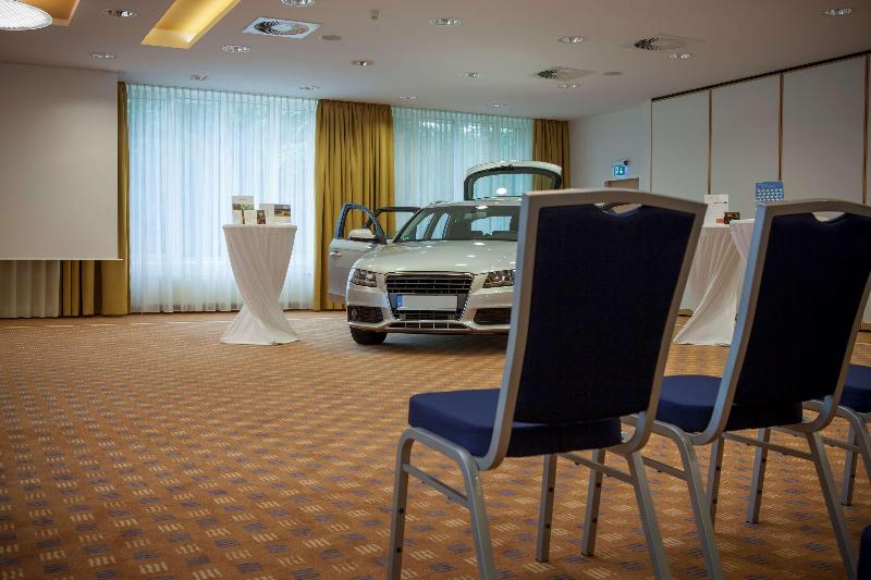 Radisson Blu Hotel Karlsruhe - Genel
