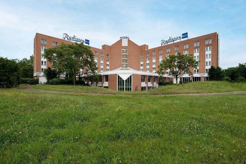 Radisson Blu Hotel Karlsruhe - Genel