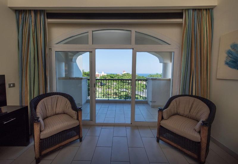 Reef Oasis Blue Bay Resort - Oda