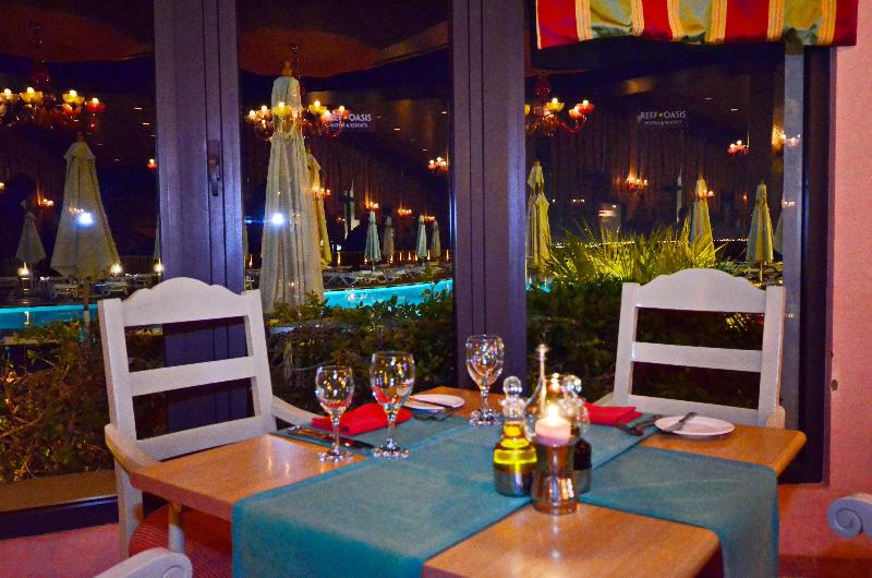 Reef Oasis Blue Bay Resort - Restoran