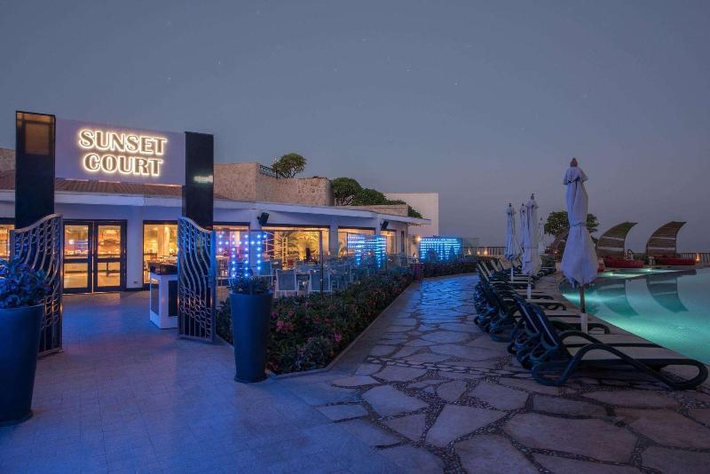Reef Oasis Blue Bay Resort - Restoran