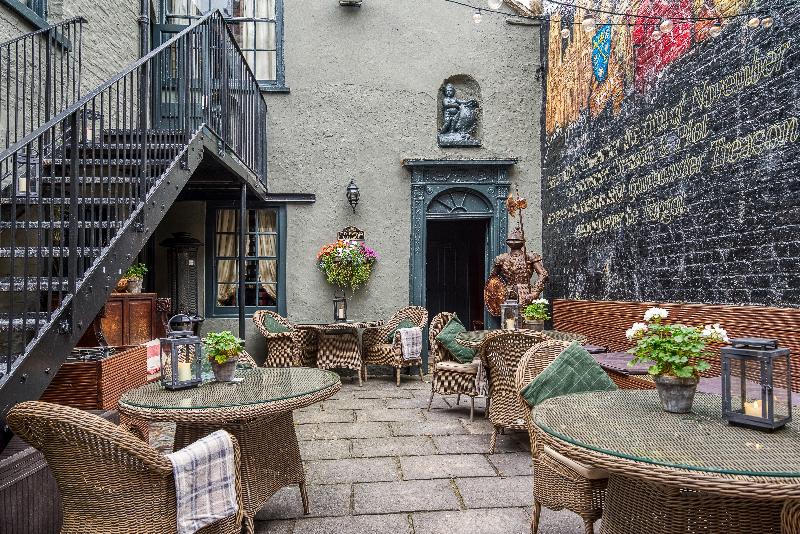 Guy Fawkes Inn - Teras