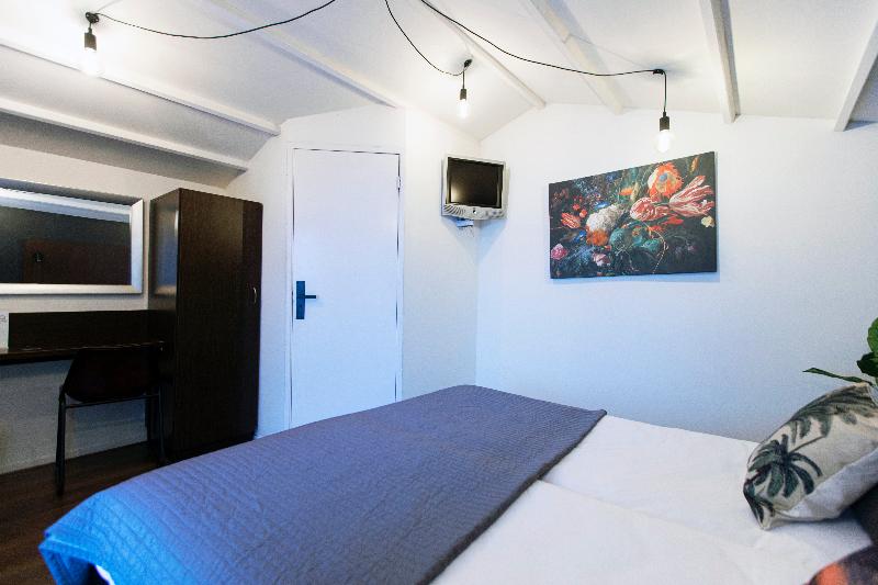 Quentin England Hotel - Oda
