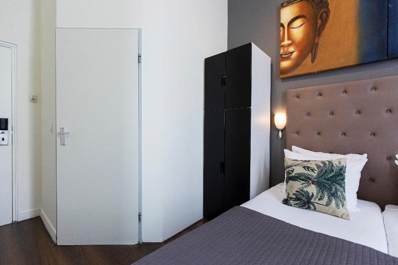 Quentin England Hotel - Oda
