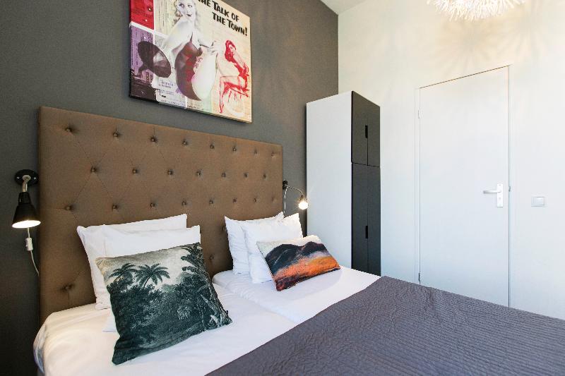 Quentin England Hotel - Oda