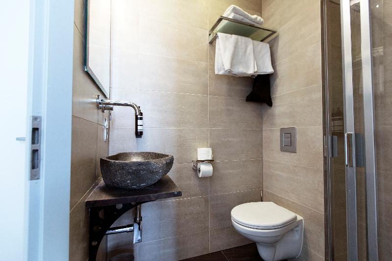 Quentin England Hotel - Oda