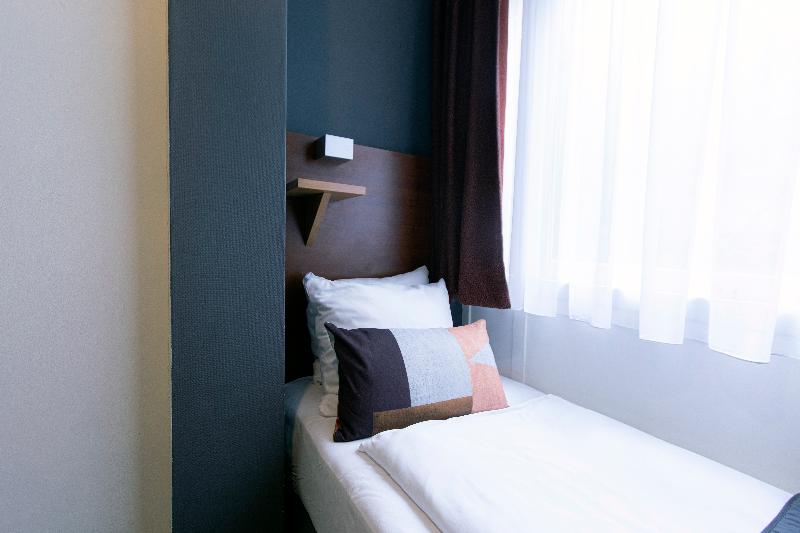Quentin Amsterdam Hotel - Oda