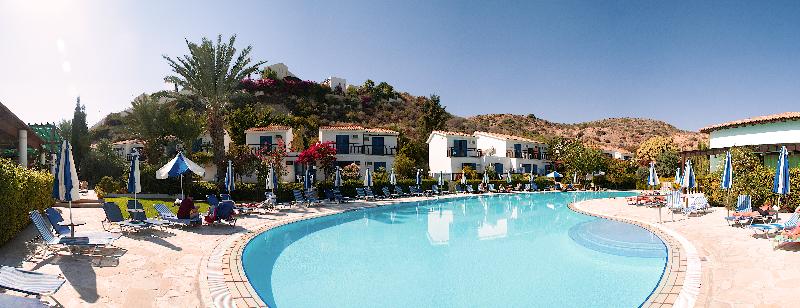 Hylatio Tourist Village - Havuz