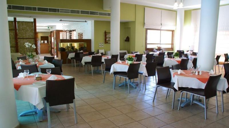 Hylatio Tourist Village - Restoran