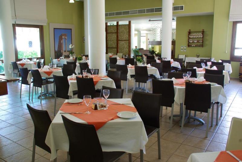 Hylatio Tourist Village - Restoran