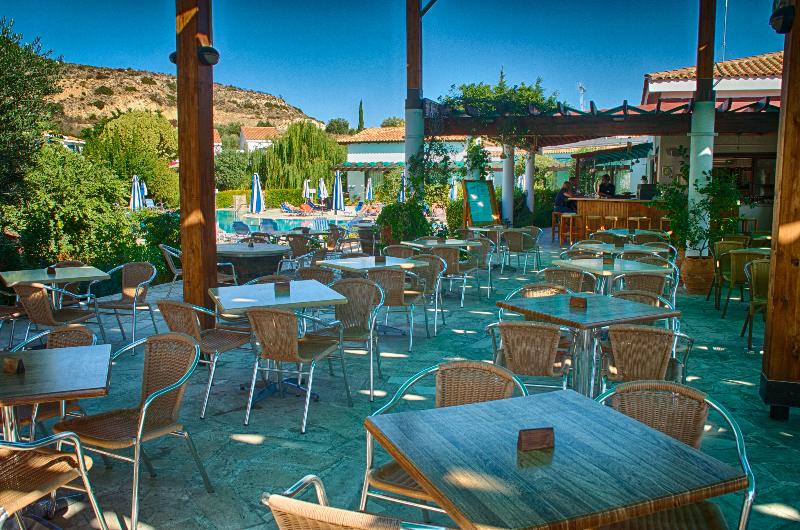Hylatio Tourist Village - Restoran