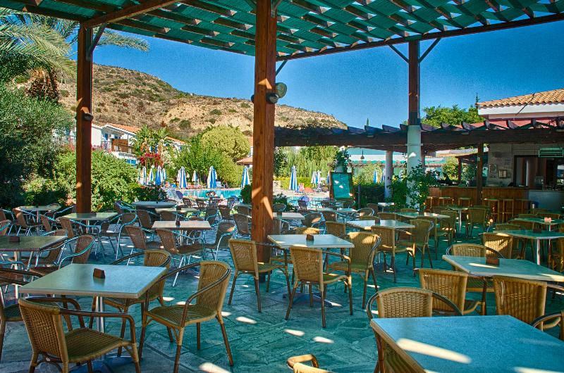 Hylatio Tourist Village - Restoran