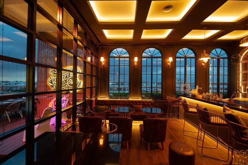 Tara Garden Hotel - Bar
