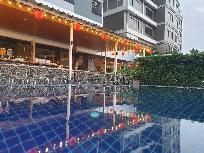 Tara Garden Hotel - Havuz