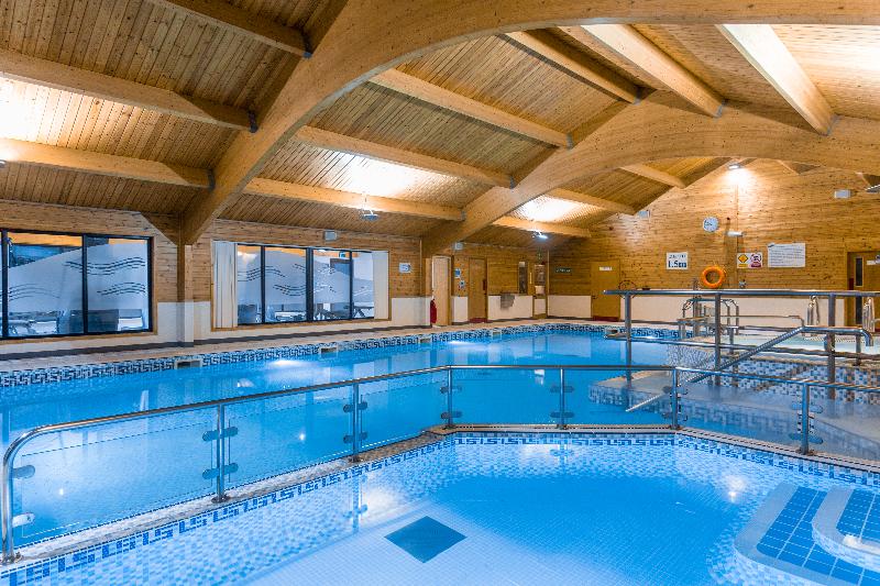Pine Lake Resort - Havuz