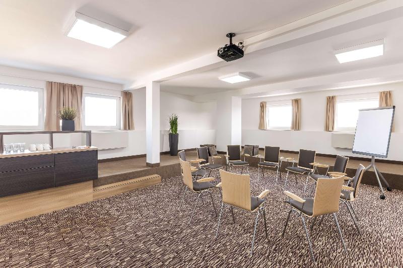 Park Inn by Radisson Gottingen - Toplantı
