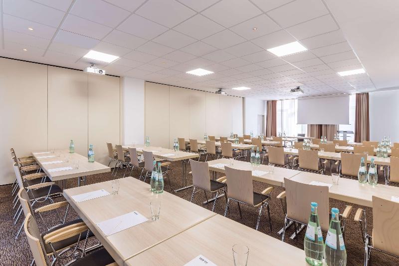 Park Inn by Radisson Gottingen - Toplantı