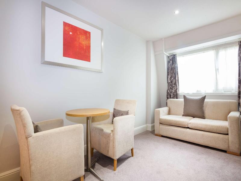 White Hart Hotel & Apartments - Oda
