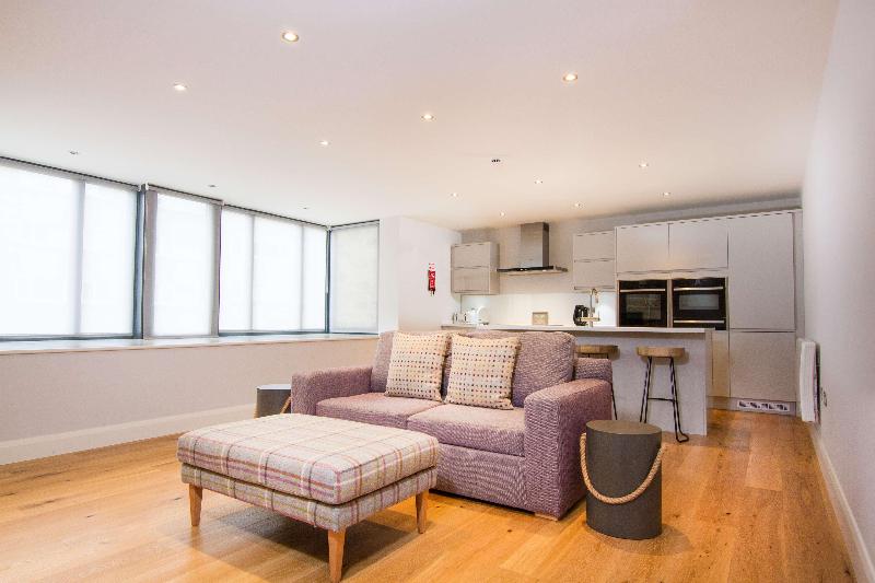 White Hart Hotel & Apartments - Oda