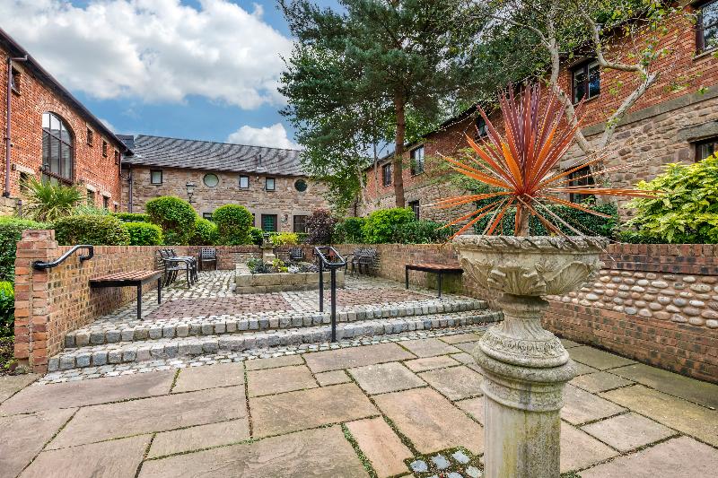 Thurnham Hall Resort - Genel