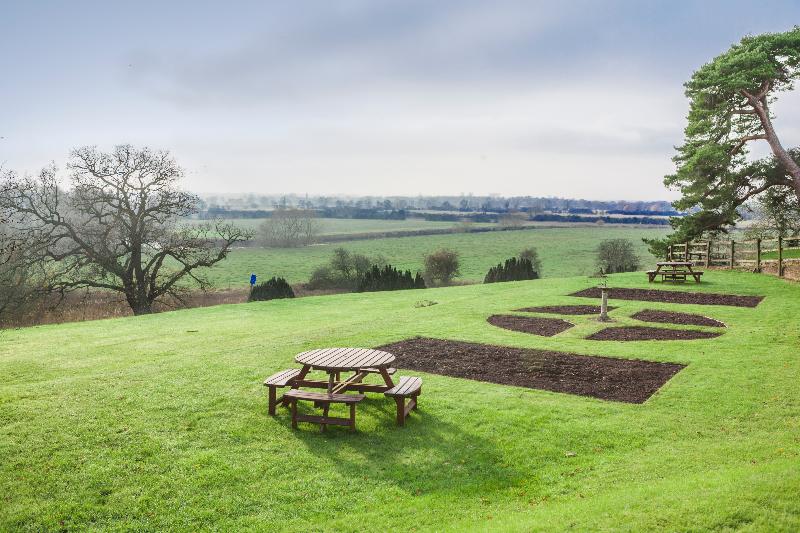 Wychnor Park Country Club - Genel