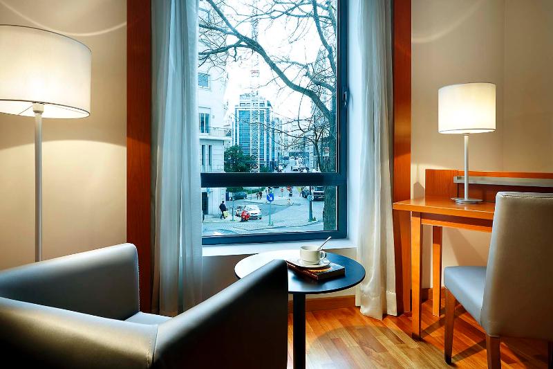 Eurostars Lisboa Parque Hotel - Oda