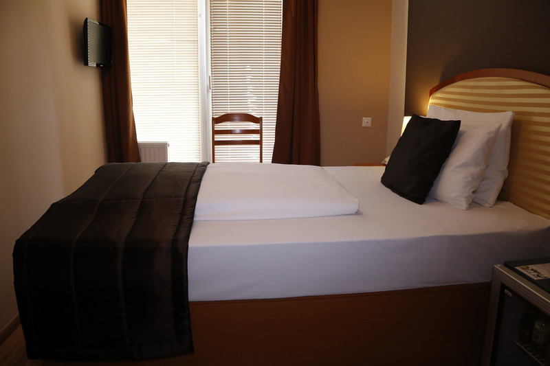 Six Inn Hotel - Oda