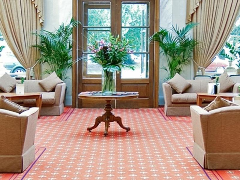 Oatlands Park Hotel - Lobi