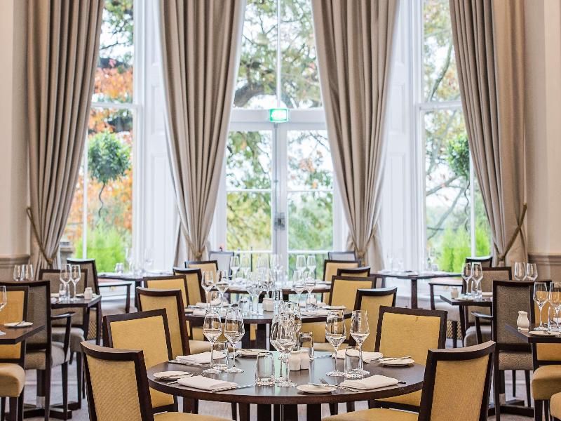 Oatlands Park Hotel - Genel
