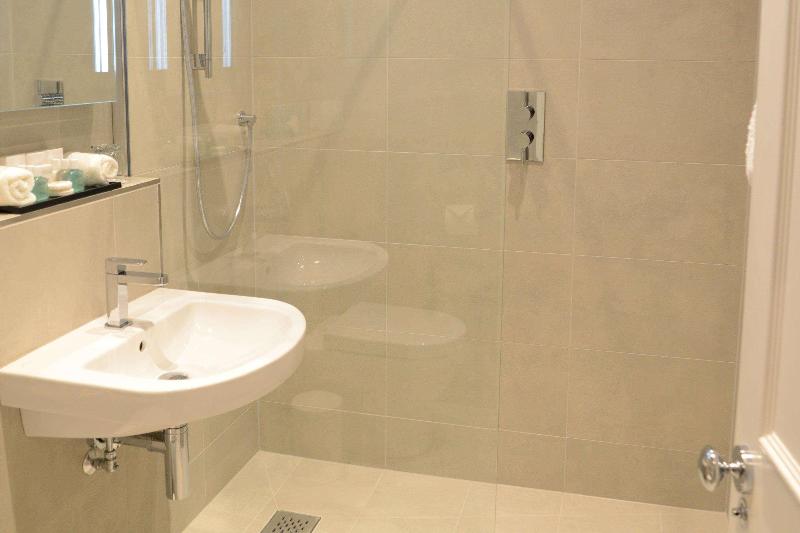 Oatlands Park Hotel - Oda