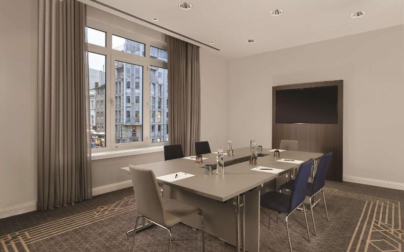 Reichshof Hamburg - Toplantı