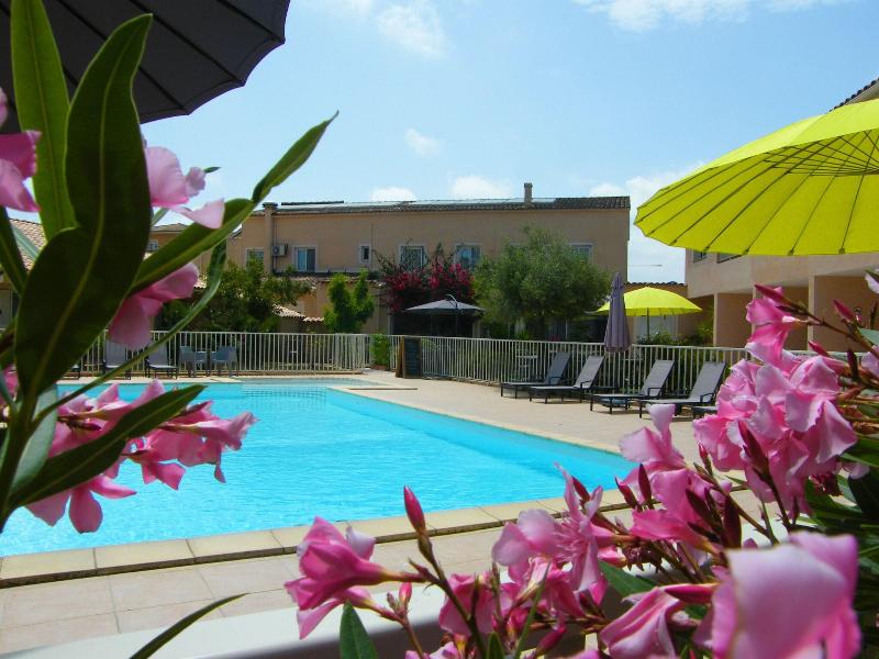 Hotel Restaurant L Empereur - Genel