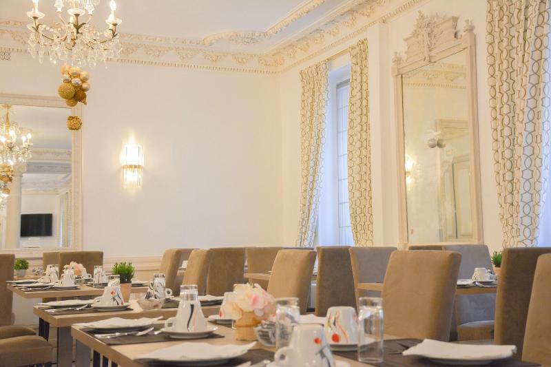 Hotel Busby - Genel