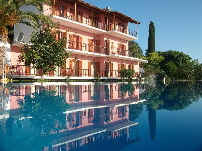 Aronis Apartments - Genel