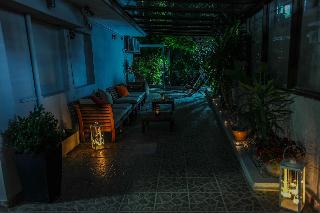 7 Palms Hotel Apartments