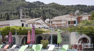 Avra Budget Beach Hotel