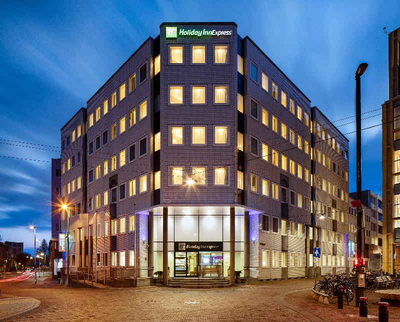 Holiday Inn Express Arnhem - Genel