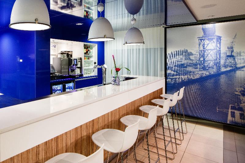 Holiday Inn Express Rotterdam-Central Station - Bar