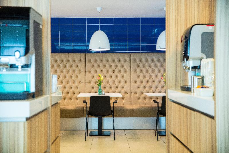Holiday Inn Express Rotterdam-Central Station - Restoran
