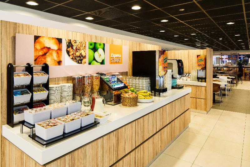 Holiday Inn Express Rotterdam-Central Station - Restoran