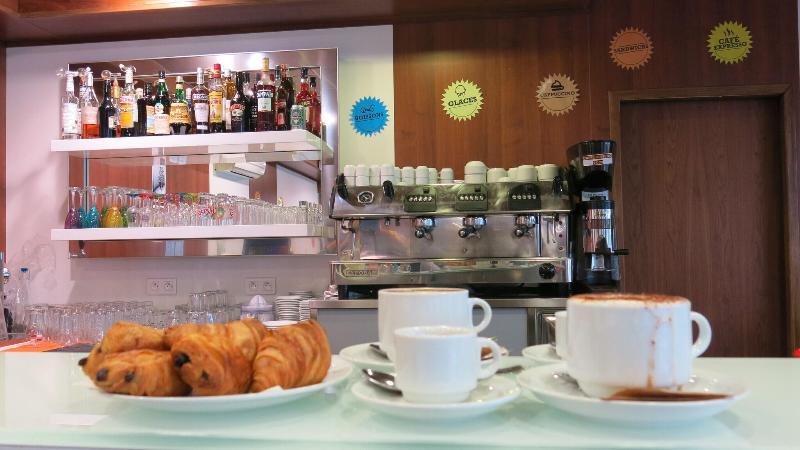 La Source - Bar